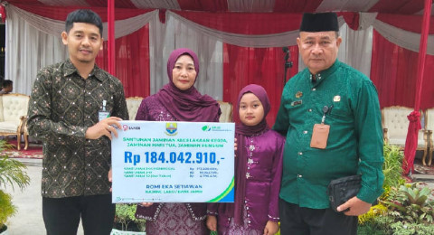 Ahli Waris Romi Eka Setiawan Terima Santunan dari BPJS Ketenagakerjaan Batang Hari